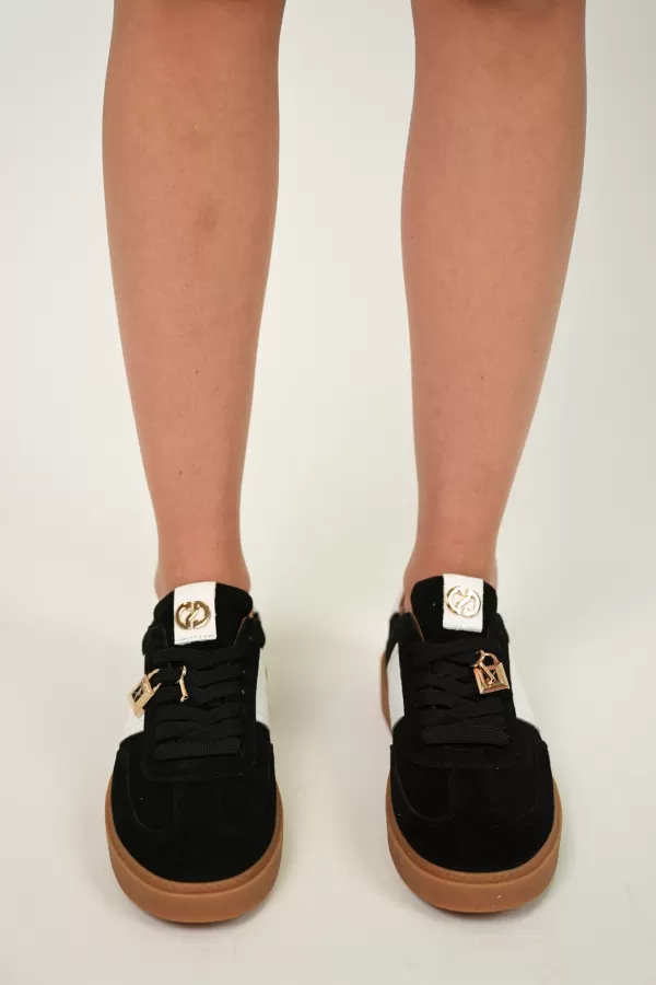 Zobacz Czarne sneakersy zamszowe CARINII--B10330-063-L46-000-000