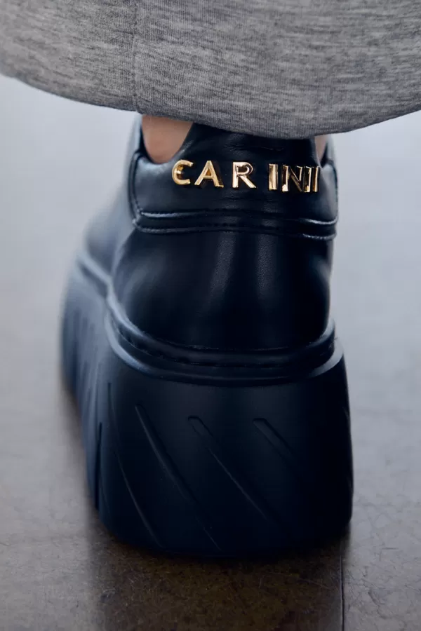 Zobacz Czarne sneakersy na platformie CARINII--B10076-E50-000-000-000