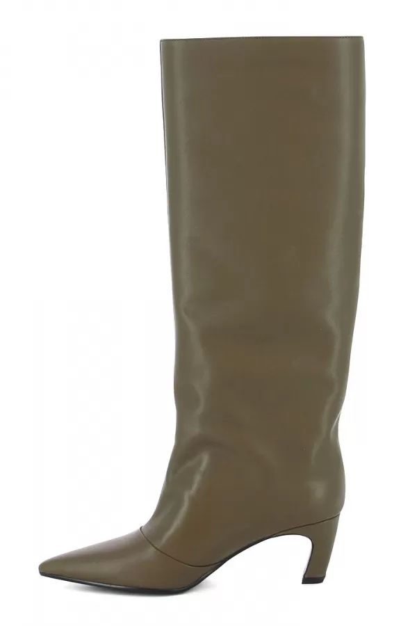 Zobacz Kozaki skórzane w modnym kolorze khaki CARINII--B10512-557-000-000-000