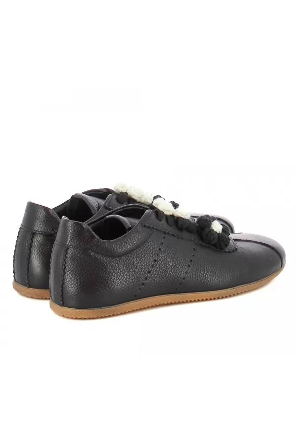 Zobacz Czarne sneakersy skórzane CARINII--B10498-J23-000-000-000