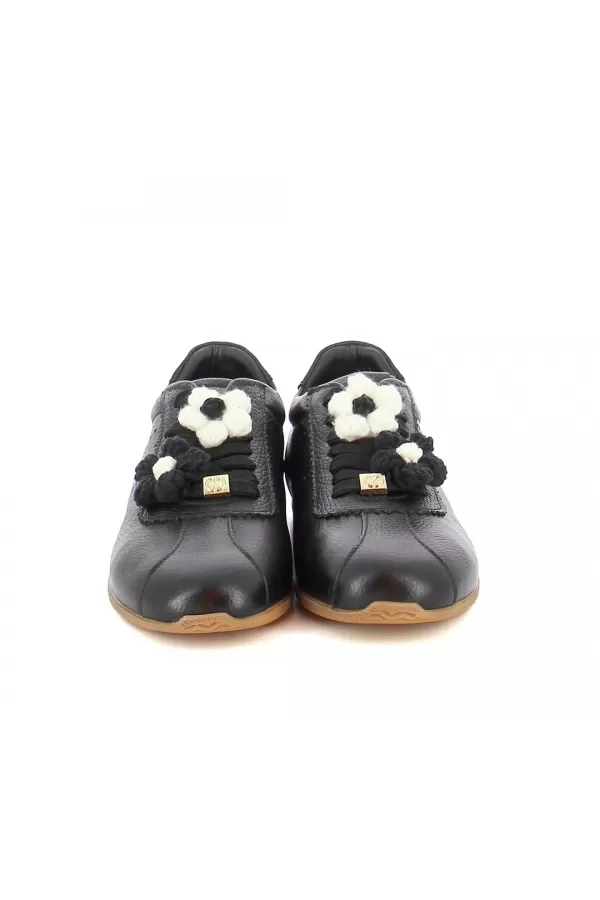 Zobacz Czarne sneakersy skórzane CARINII--B10498-J23-000-000-000