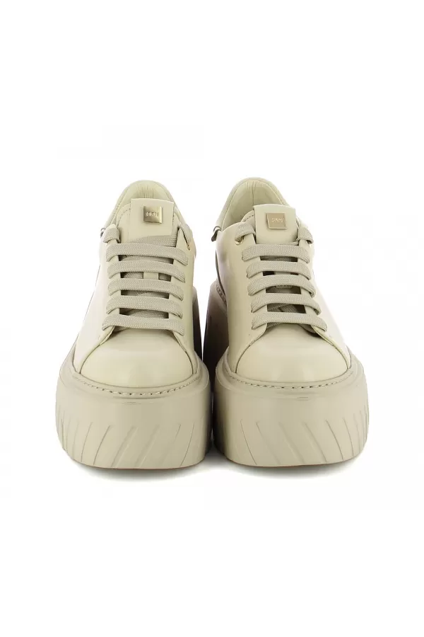 Zobacz Beżowe sneakersy na platformie CARINII--B10076-T43-000-000-G75