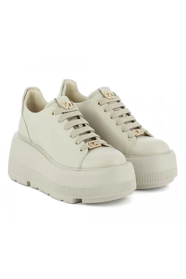 Zobacz Beżowe skórzane sneakersy na platformie CARINII--B10307-T44-000-000-G36