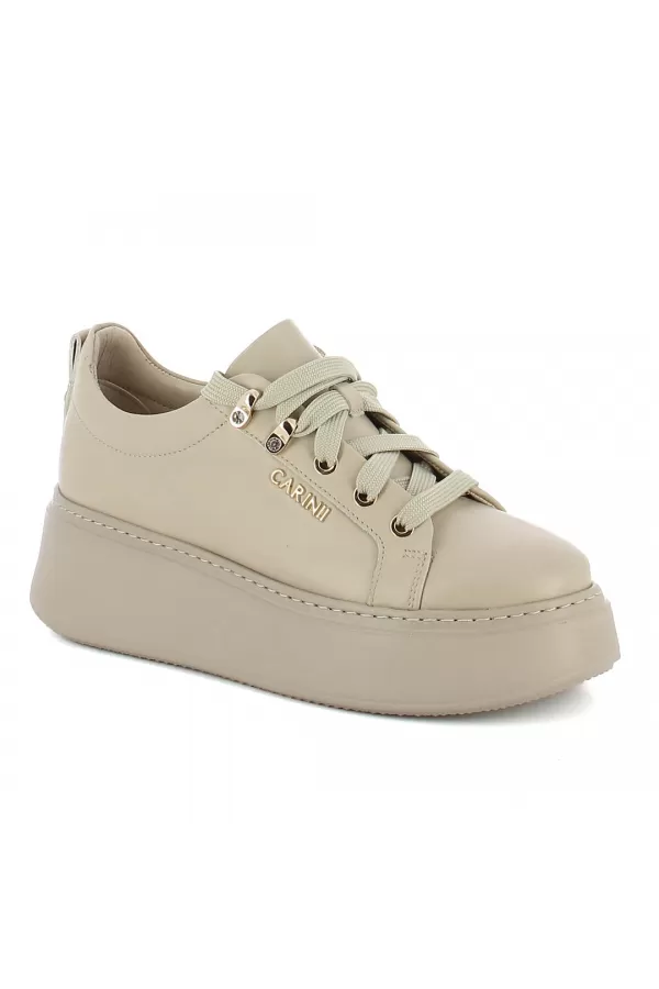 Zobacz Beżowe skórzane sneakersy CARINII--B8939-T43-000-000-F69