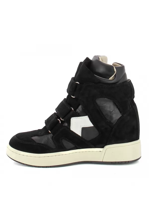 Zobacz Czarne zamszowe sneakersy na koturnie CARINII--B10351-063-000-000-000
