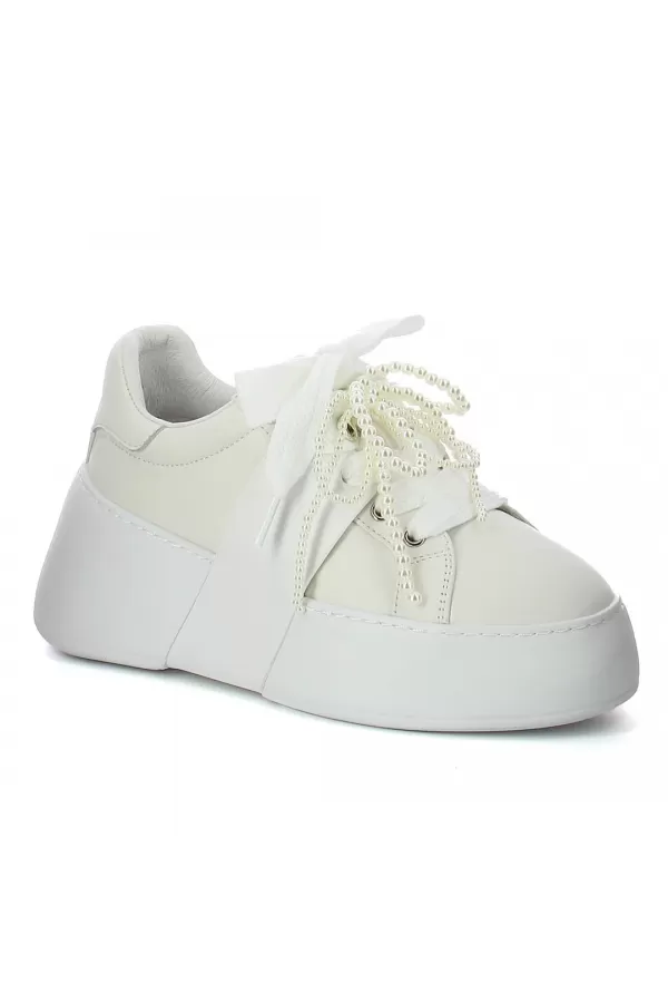 Zobacz Białe sneakersy z koralami CARINII--B10349-L46-000-000-000