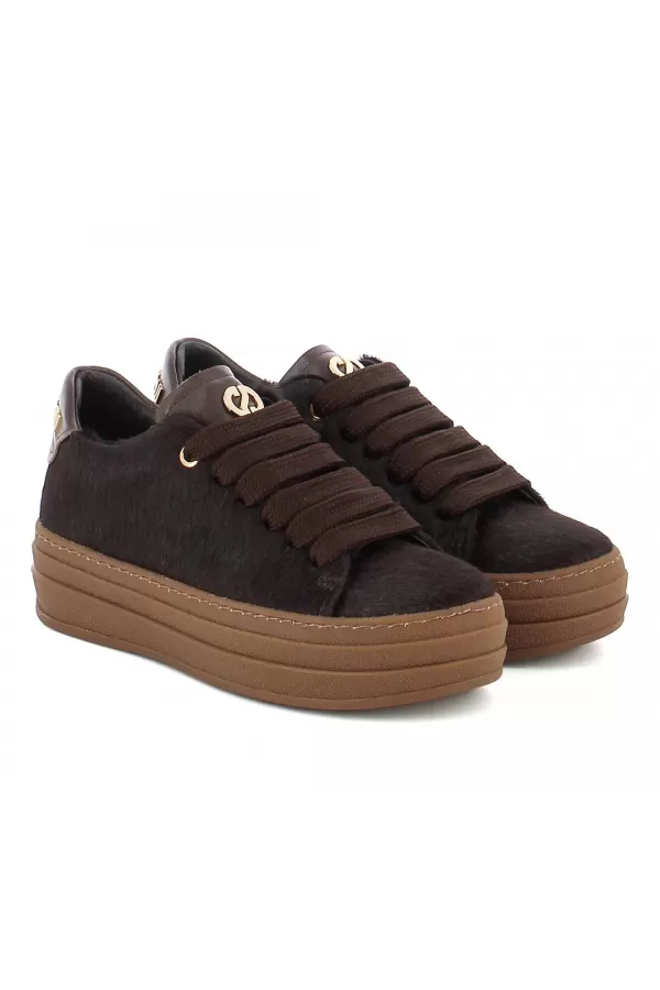 Zobacz Brazowe sneakersy z naturalnym włosiem CARINII--B10466-T86-000-000-G74