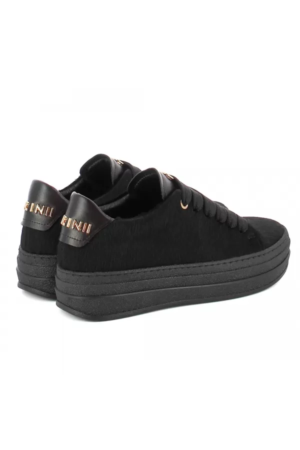 Zobacz Czarne sneakersy z naturalnym włosiem CARINII--B10466-T85-000-000-G74