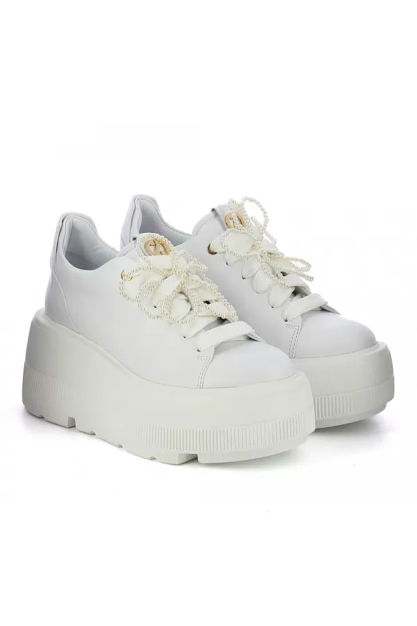 Zobacz Białe sneakersy skórzane CARINII--B10463-L46-000-000-G36