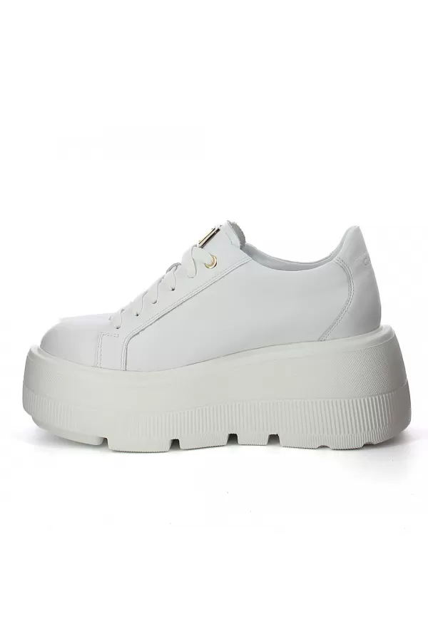 Zobacz Modne białe sneakersy na platformie CARINII--B10303-L46-000-000-G36