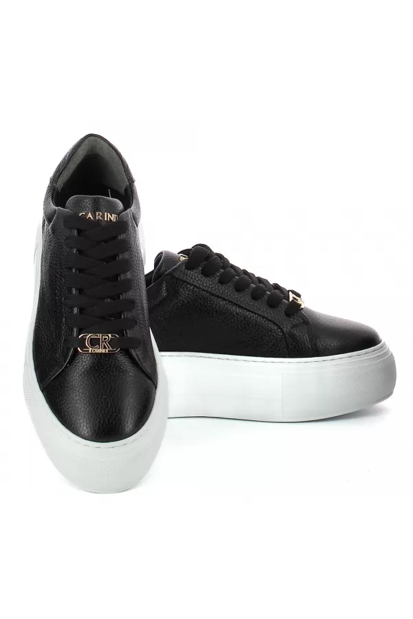 Zobacz Czarne sneakersy skórzane CARINII--B10329-E50-000-000-000