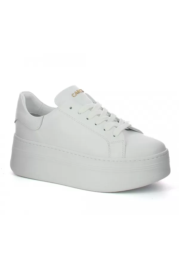 Zobacz Białe sneakersy skórzane  CARINII--B10332-L46-000-000-000
