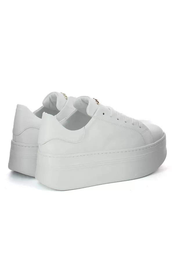 Zobacz Białe sneakersy skórzane  CARINII--B10332-L46-000-000-000