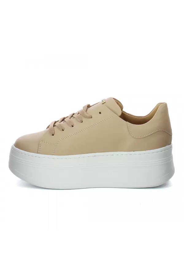 Zobacz Beżowe sneakersy skórzane  CARINII--B10332-491-000-000-000