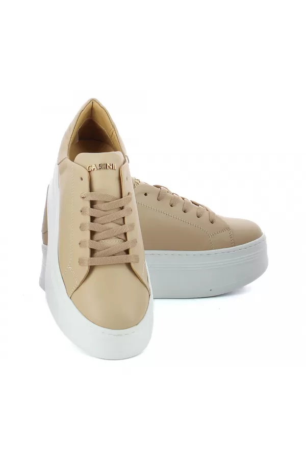 Zobacz Beżowe sneakersy skórzane  CARINII--B10332-491-000-000-000