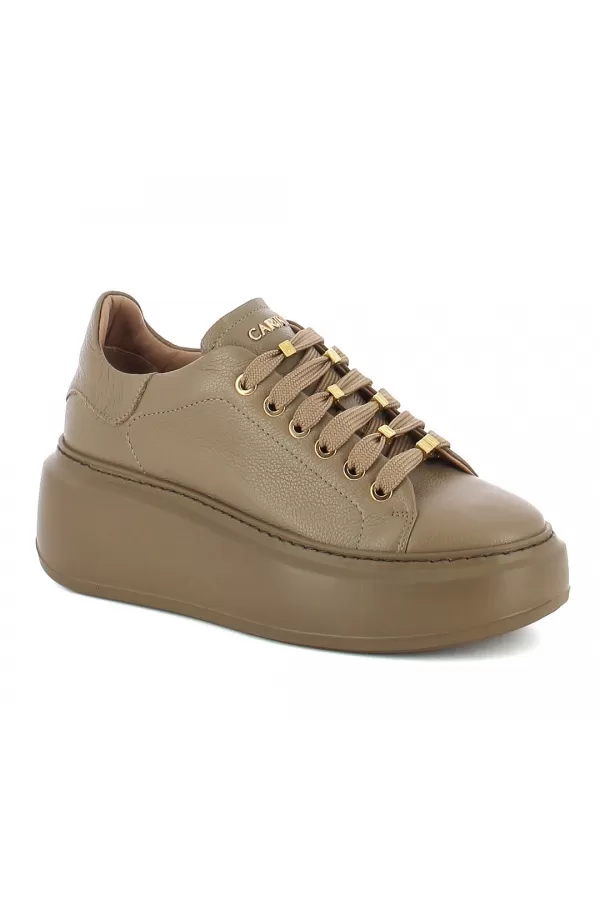 Zobacz Beżowe skórzane sneakersy CARINII--B10468-T92-000-000-F69