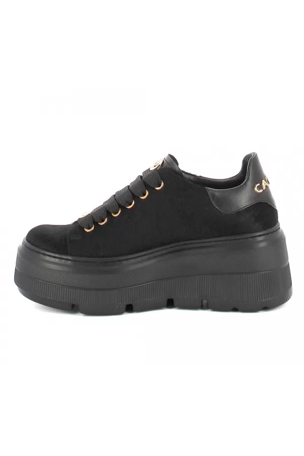Zobacz Czarne sneakersy z naturalnym włosiem CARINII--B10464-T85-000-000-G36