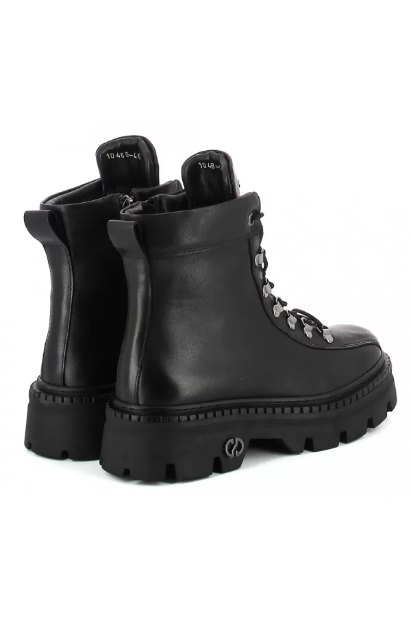 Zobacz Czarne workery damskie CARINII--B10493-E50-000-000-000
