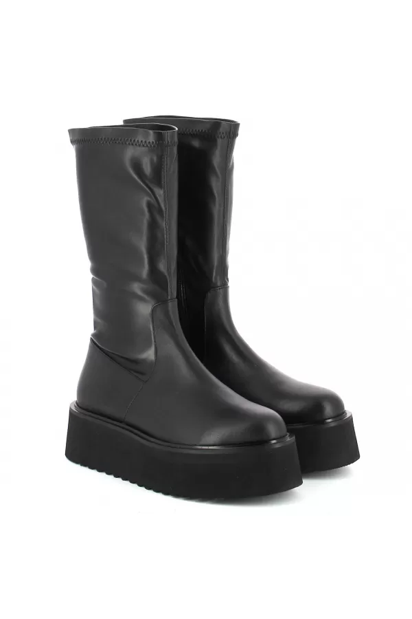 Zobacz Czarne botki ze stretchem CARINII--B10499-E50-000-000-000
