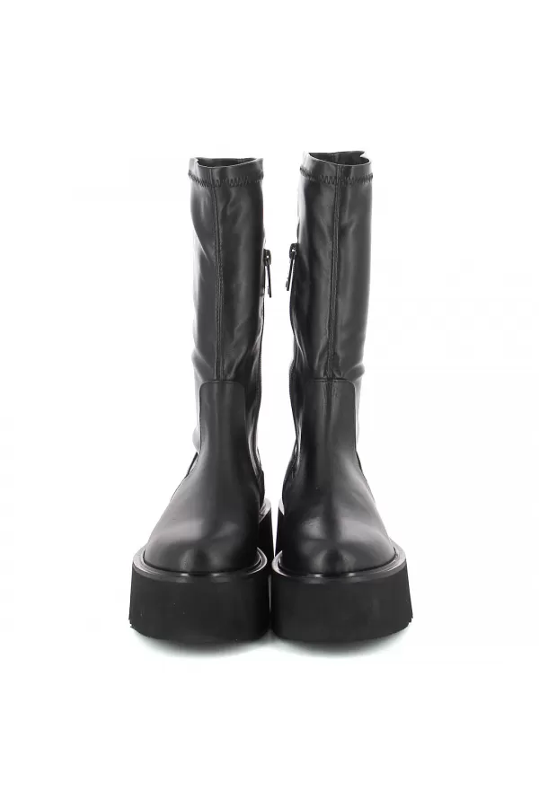Zobacz Czarne botki ze stretchem CARINII--B10499-E50-000-000-000