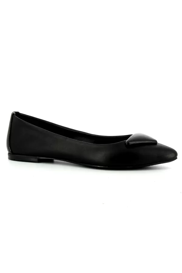 Zobacz Czarne baleriny damskie CARINII--B6346-353-000-000-000