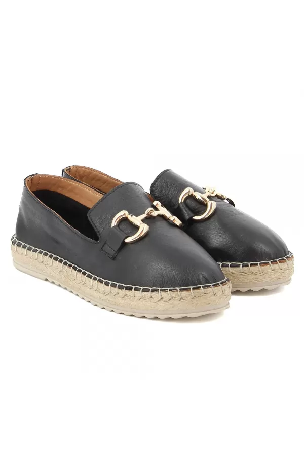 Zobacz Czarne skórzane espadryle damskie CARINII--B6383-353-000-000-000