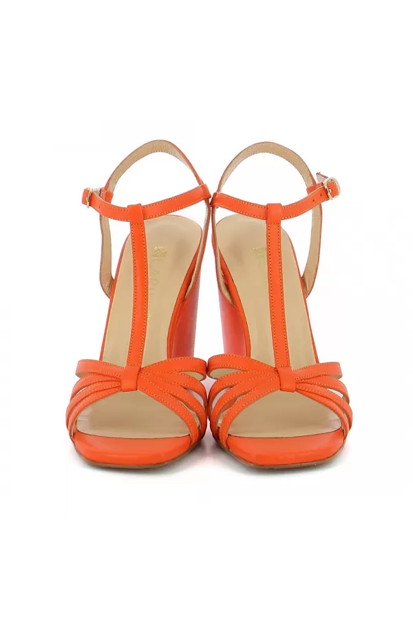 Zobacz Pomarańczowe sandały na koturnie CARINII--B6428-270-000-000-000