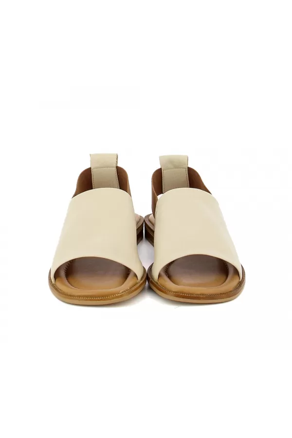 Zobacz Beżowe płaskie sandały CARINII--B6444-491-000-000-000