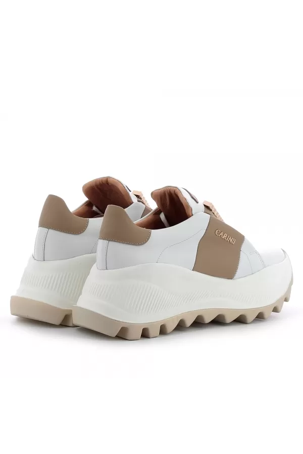 Zobacz  Białe sneakersy na platformie CARINII--B8137-L46-R92-000-000