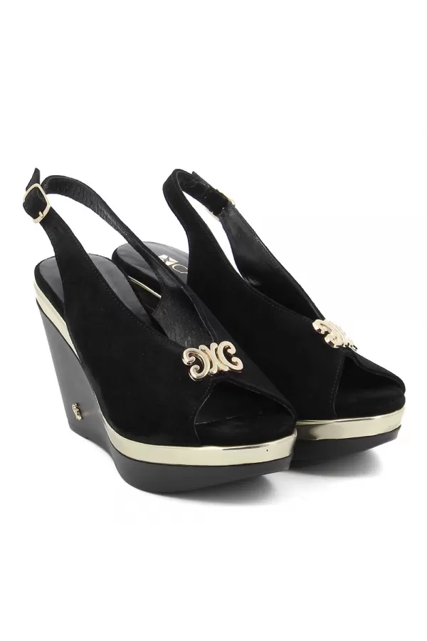 Zobacz Czarne sandały na koturnie CARINII--B8908-063-000-000-D72