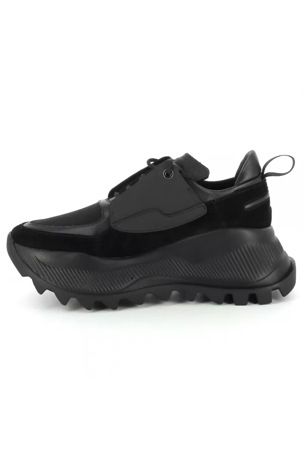 Zobacz Czarne sneakersy na platformie CARINII--B8920-H20-E50-R91-F92