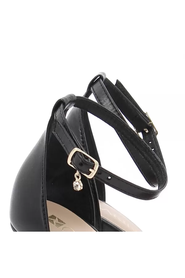 Zobacz Czarne sandały na szpilce CARINII--B9030-E50-000-000-000