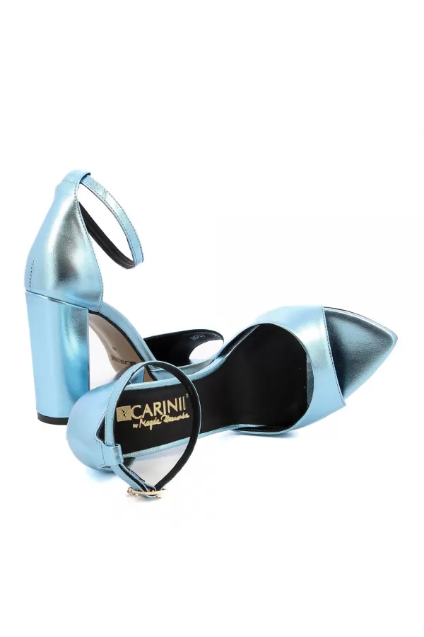 Zobacz Niebieskie sandały na słupku CARINII--B9031-S67-000-000-000