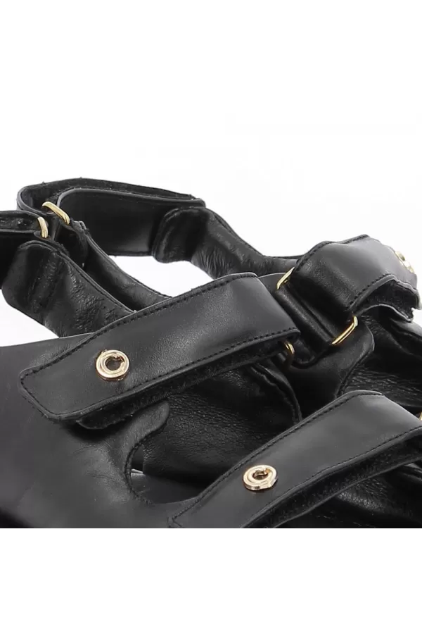 Zobacz Czarne skórzane sandały damskie CARINII--B9068-E50-000-000-000