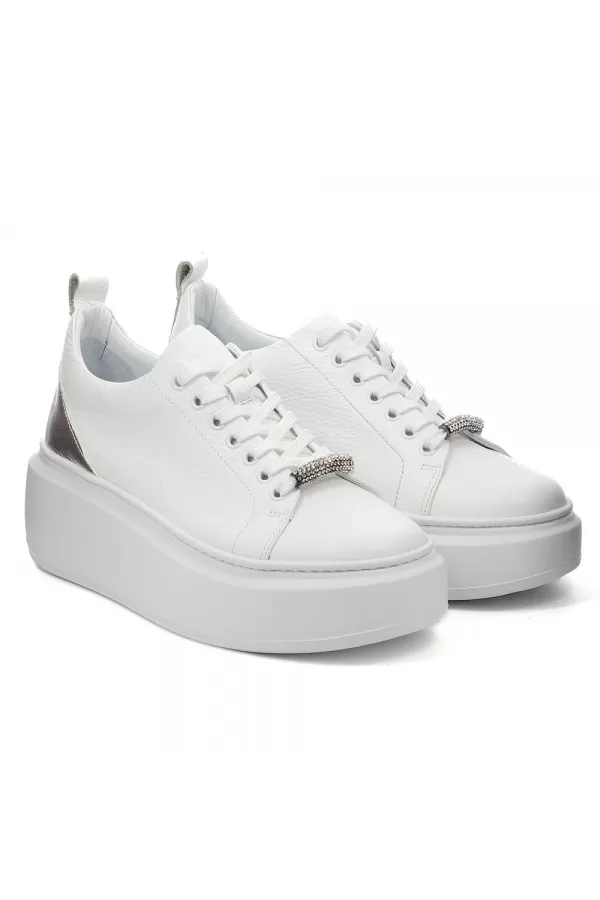 Zobacz Białe skórzane sneakersy na platformie CARINII--B9119N-I81-080-000-F69