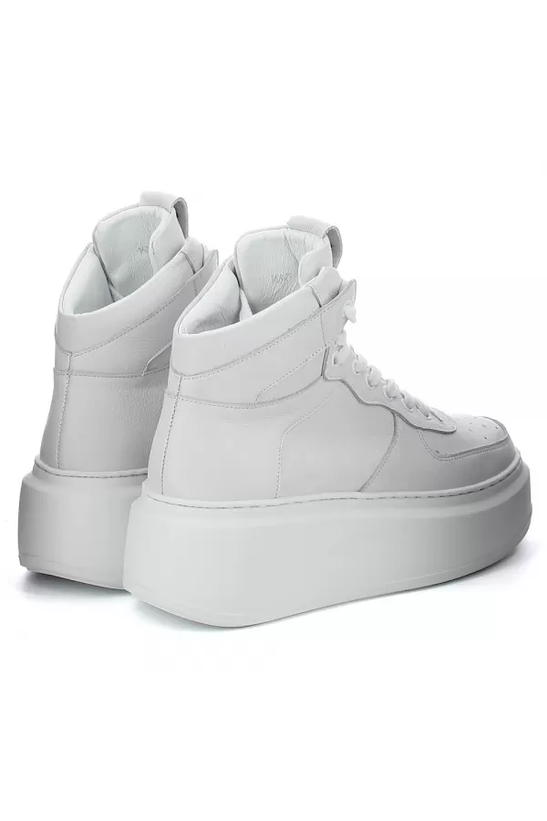 Zobacz Białe skórzane sneakersy CARINII--B9235-I81-000-000-F75