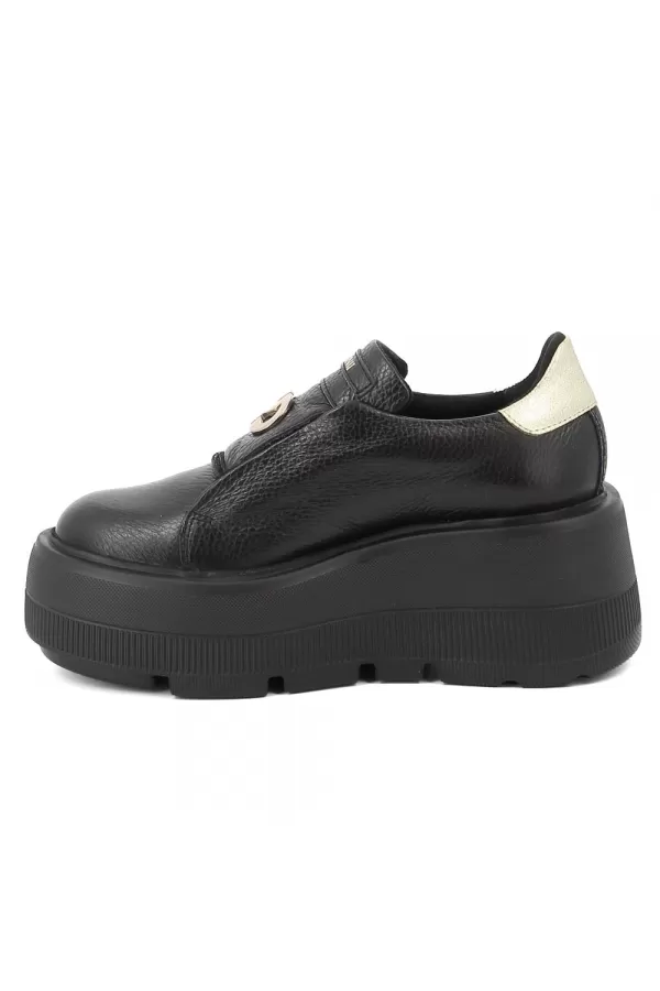 Zobacz Czarne sneakersy na platformie CARINII--B9340-J23-J25-000-G36