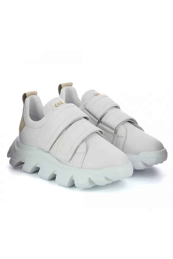 Zobacz Białe sneakersy na rzepy CARINII--B9399-I81-S30-000-G01