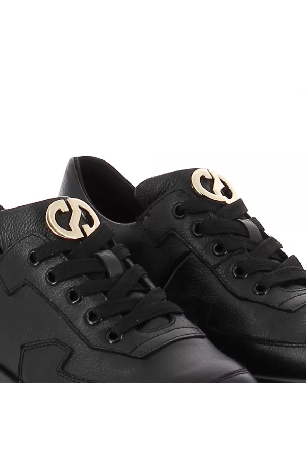 Zobacz Czarne sneakersy na platformie CARINII--B9413-J23-000-000-G01