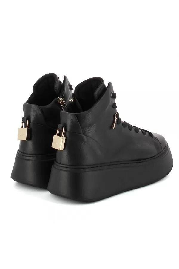 Zobacz Czarne sneakersy skórzane CARINII--B9544-J23-000-000-F69