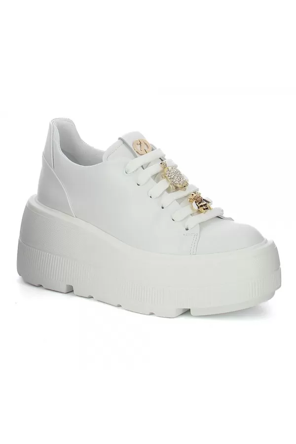 Zobacz Białe sneakersy na platformie CARINII--B9589-L46-000-000-G36