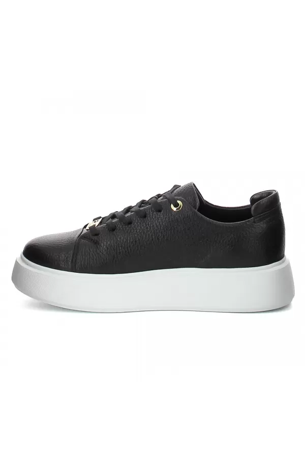 Zobacz Czarne sneakersy na białej platformie CARINII--B9970-353-000-000-000