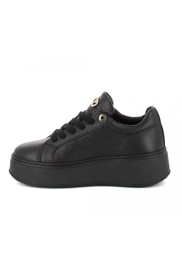 Zobacz Czarne sneakersy skórzane CARINII--B9973-353-000-000-000