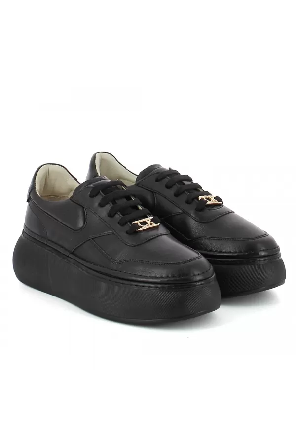 Zobacz Czarne sneakersy damskie CARINII--B9972-353-000-000-000