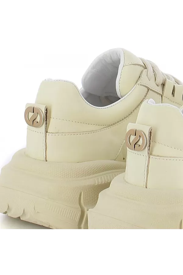 Zobacz Beżowe sneakersy na platformie CARINII--B9978-491-000-000-000