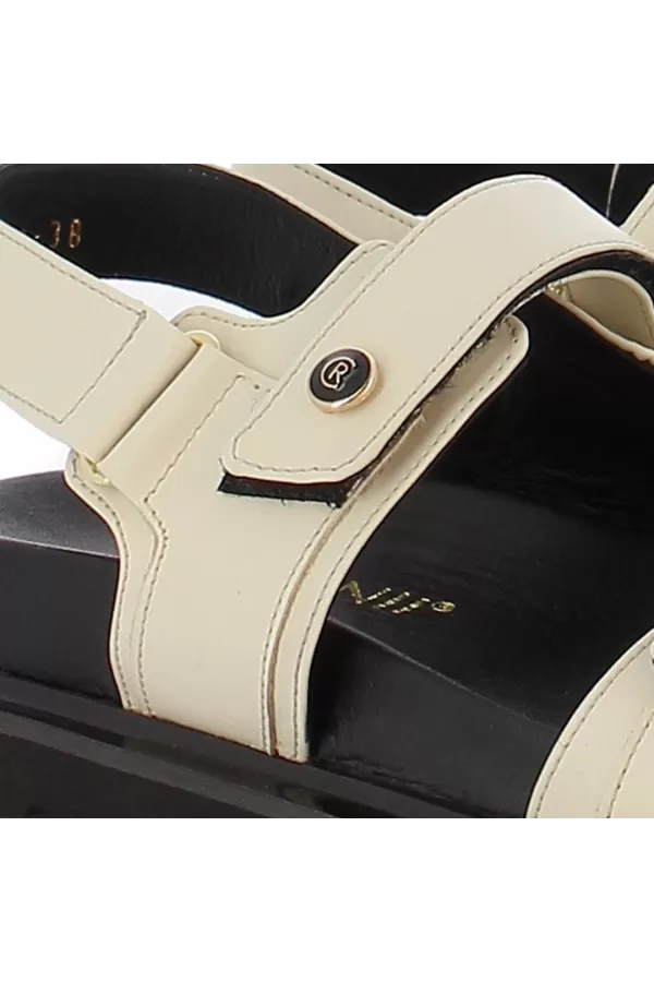 Zobacz Skórzane białe sandały CARINII--B9984-187-000-000-000