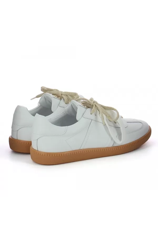 Zobacz Białe sneakersy skórzane CARINII--B10331-L46-000-000-000