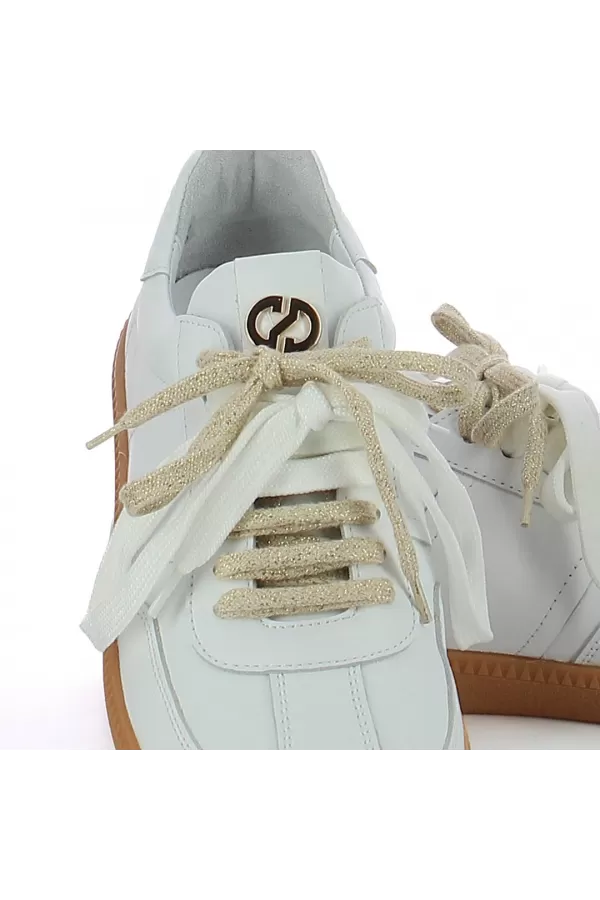 Zobacz Białe sneakersy skórzane CARINII--B10331-L46-000-000-000