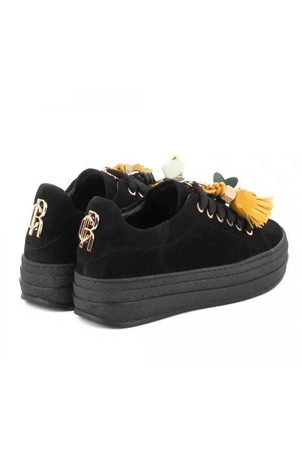 Zobacz Czarne sneakersy zamszowe CARINII--B10465-H20-000-000-G74