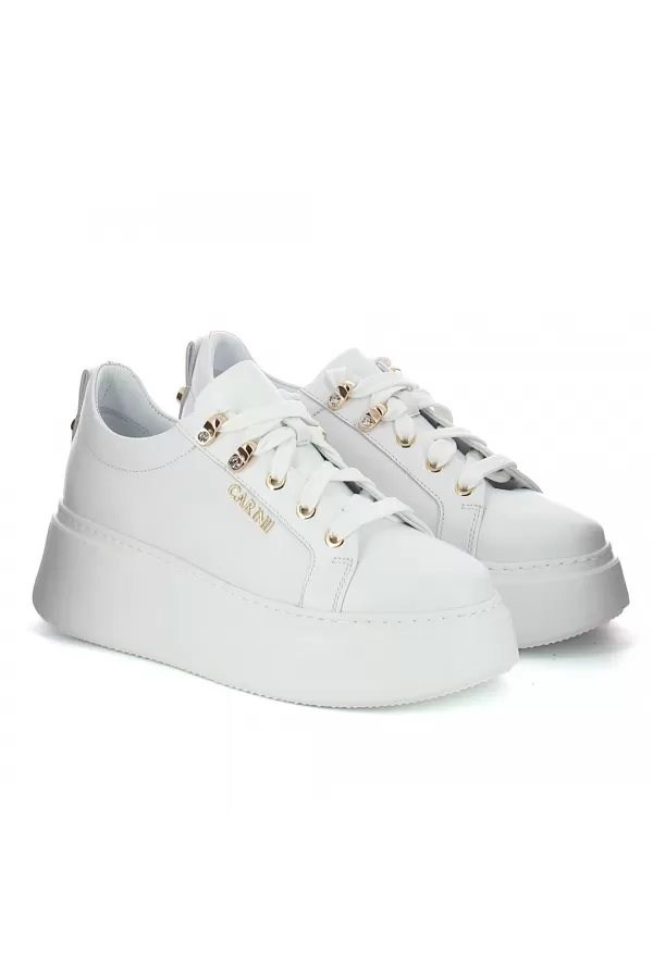 Zobacz Białe skórzane sneakersy CARINII--B8939-L46-000-000-F69